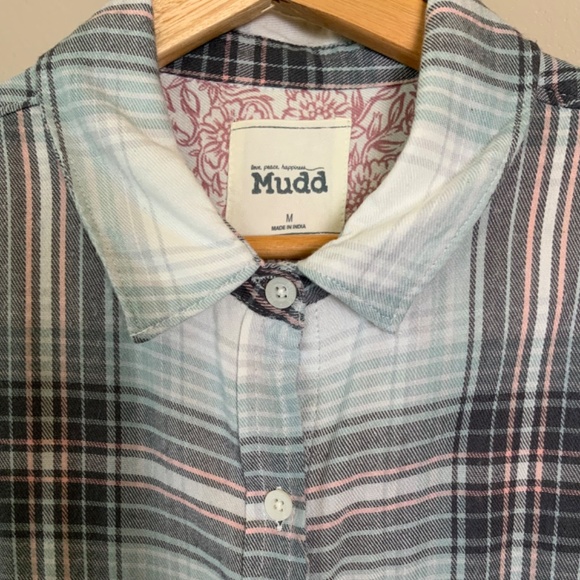 MUDD Plaid Flannel Button Down Shirt - Picture 4 of 16